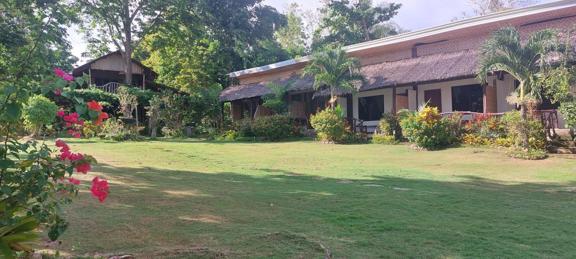 Bohol-Lahoy Dive Resort Guindulman Pokoj fotografie